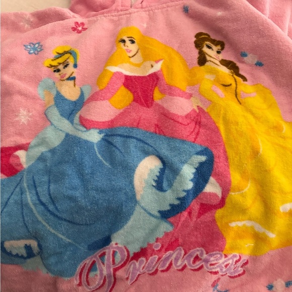 Pink Princess Hooded Towel - Picture 2 of 3